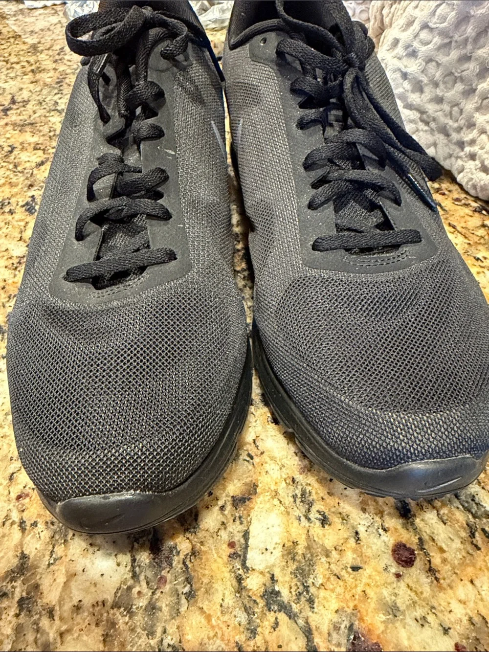 Nike Black Air Max Sequent men's running shoes